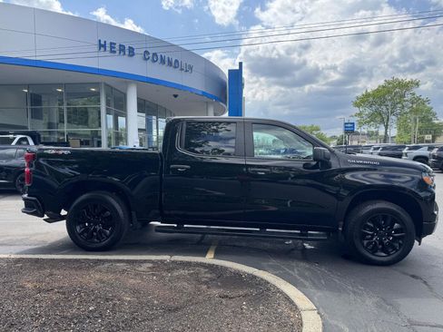 Certified 2022 Chevrolet Silverado 1500 Custom AWD/4WD image 8