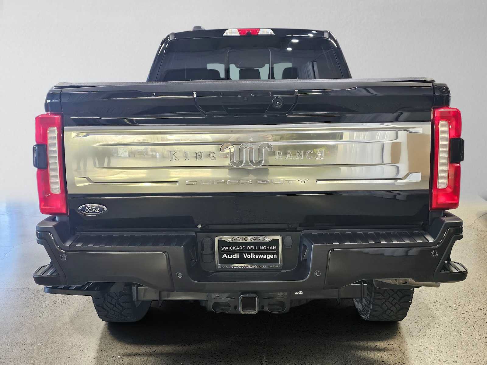 Used 2025 Ford F350 King Ranch w/ Tremor Off-Road Package AWD/4WD image 4