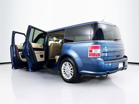 Used 2018 Ford Flex SEL w/ Equipment Group 202A FWD image 40