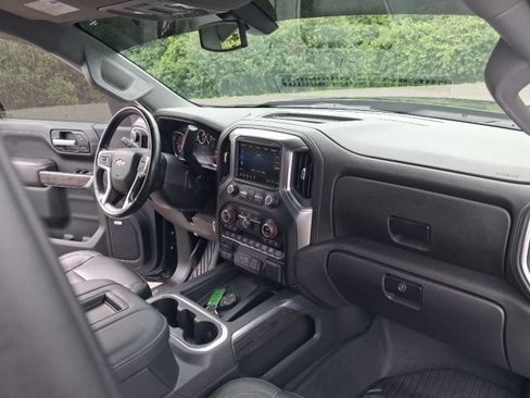 Used 2021 Chevrolet Silverado 1500 LTZ AWD/4WD image 34
