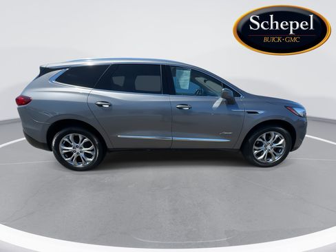 Used 2019 Buick Enclave Avenir w/ Avenir Technology Package image 9