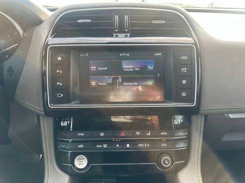 Used 2018 Jaguar F-PACE R-Sport AWD/4WD image 17
