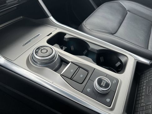 Used 2021 Ford Explorer Limited w/ Equipment Group 301A image 35