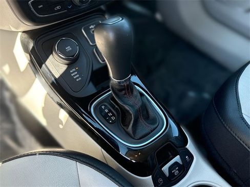 Used 2019 Jeep Compass Limited image 19