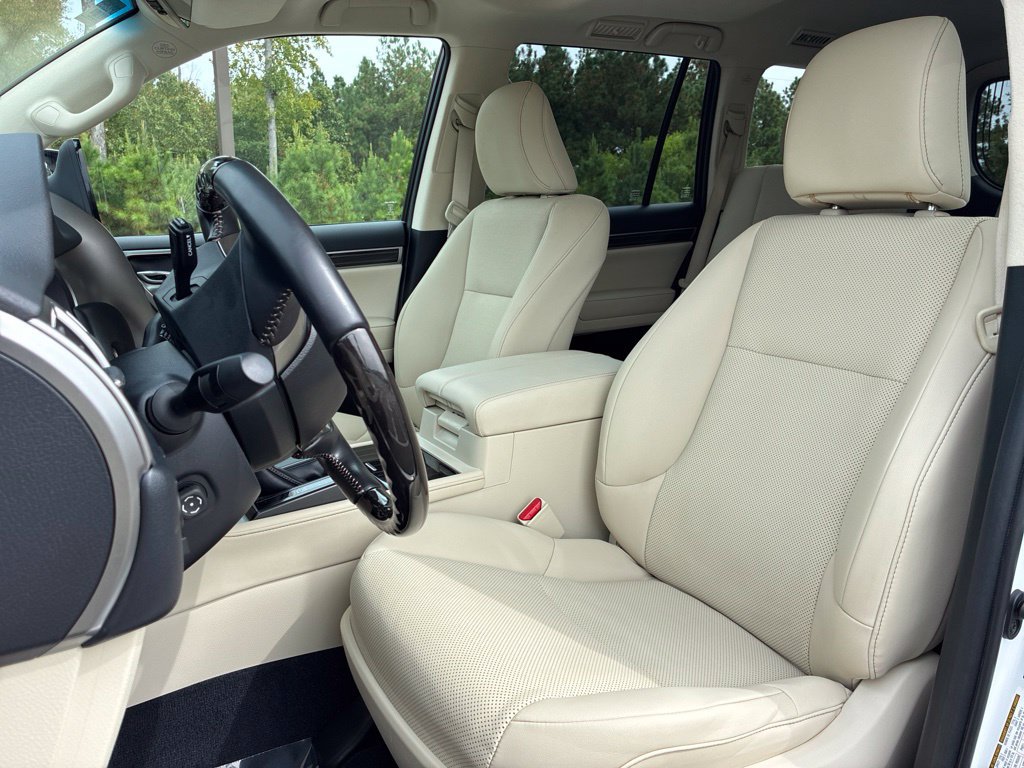 Certified 2023 Lexus GX 460 Premium w/ Accessory Package AWD/4WD image 15