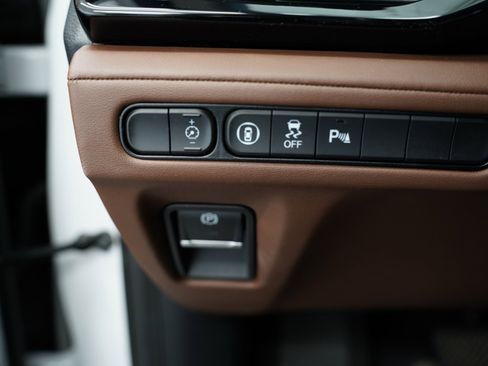 Used 2023 Acura MDX SH-AWD w/ Technology Package image 23