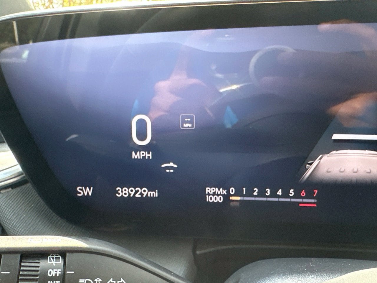 Used 2025 Buick Enclave Preferred FWD image 17