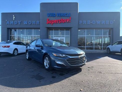 Used 2024 Chevrolet Malibu LS image 1