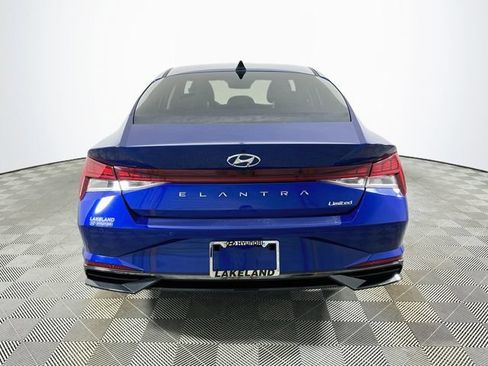 Used 2023 Hyundai Elantra Limited FWD image 4