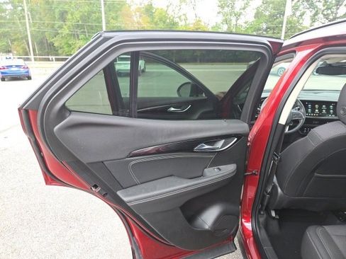 Used 2023 Buick Envision Preferred image 23