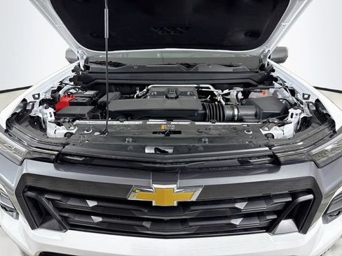 Used 2025 Chevrolet Colorado LT w/ LT Convenience Package RWD image 31
