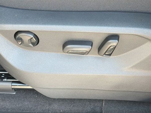 New 2026 Volkswagen Atlas SE FWD image 25