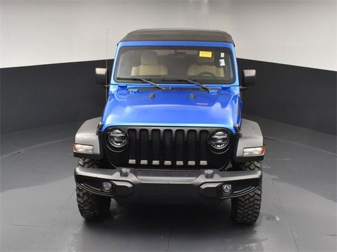 Used 2021 Jeep Wrangler Sport image 36