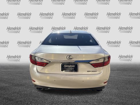 Used 2017 Lexus ES 350 image 9