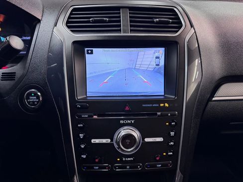 Used 2017 Ford Explorer Sport image 27