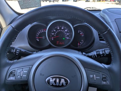 Used 2013 Kia Soul + image 27