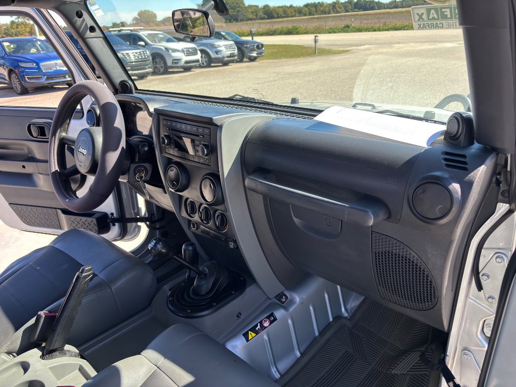 Used 2008 Jeep Wrangler X AWD/4WD image 17