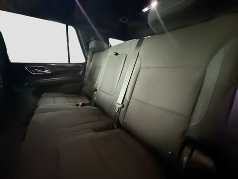 Used 2023 GMC Yukon SLE w/ LPO, Floor Liner Package AWD/4WD image 22
