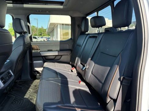 Used 2025 Ford F350 Lariat w/ Lariat Ultimate Package AWD/4WD image 16