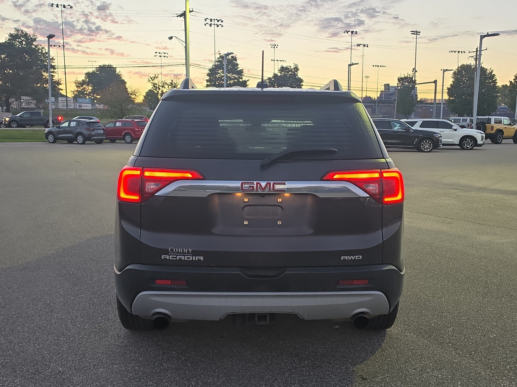 Used 2017 GMC Acadia SLT AWD/4WD image 6