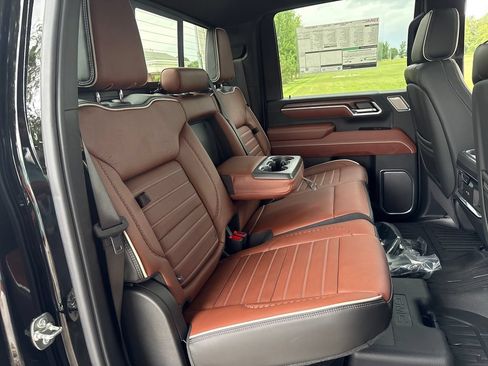 New 2026 GMC Sierra 2500 Denali Ultimate w/ LPO, Black Badging Package AWD/4WD image 55