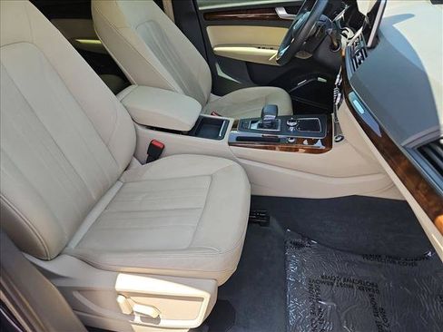 Used 2018 Audi Q5 2.0T Premium Plus AWD/4WD image 29