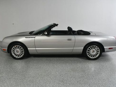 Used 2004 Ford Thunderbird RWD image 7