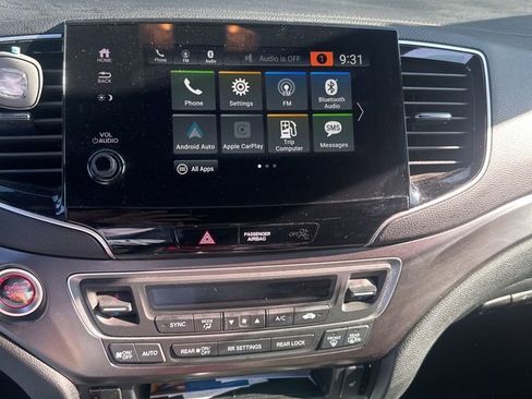 Used 2022 Honda Pilot Sport image 12