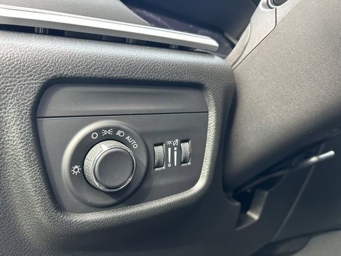 New 2026 Jeep Grand Cherokee Altitude image 14