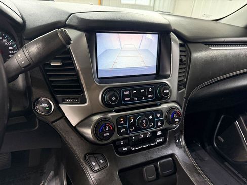 Used 2020 Chevrolet Suburban LT AWD/4WD image 22