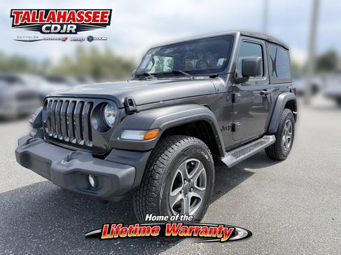 Used 2022 Jeep Wrangler Sport AWD/4WD image 8