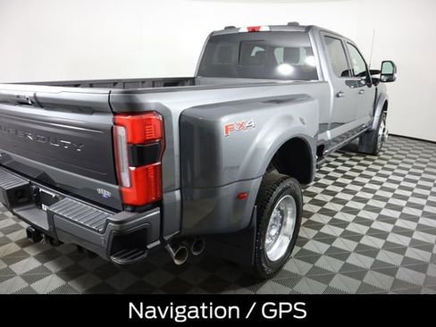 Certified 2025 Ford F450 Platinum w/ FX4 Off-Road Package image 3