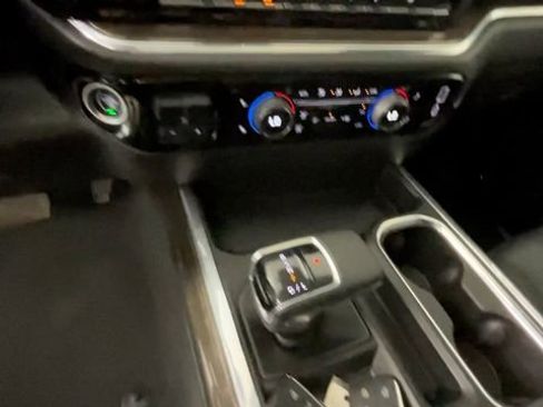 Used 2023 Chevrolet Silverado 1500 LT Trail Boss w/ LT Trail Boss Premium Package AWD/4WD image 25
