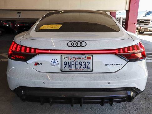 Used 2023 Audi RS e-tron GT w/ Carbon Performance Package AWD/4WD image 3