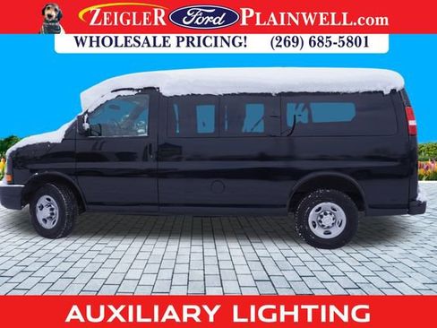 Used 2016 Chevrolet Express 2500 LS image 2