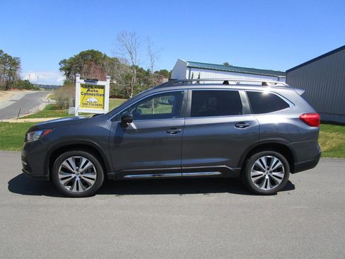 Used 2022 Subaru Ascent Limited AWD/4WD image 2