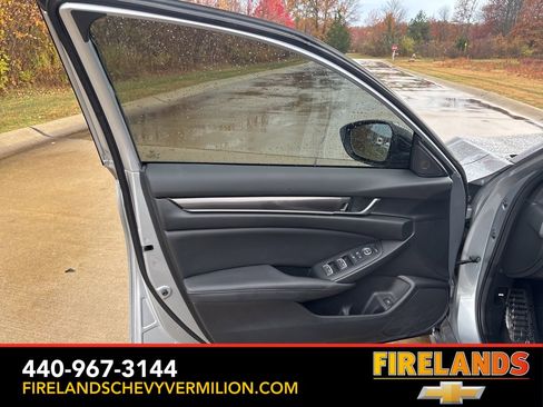 Used 2022 Honda Accord Sport image 9