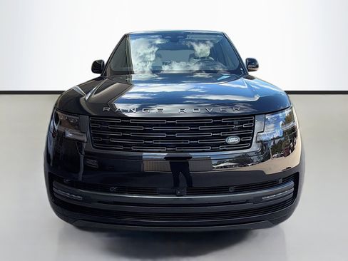 New 2026 Land Rover Range Rover Long Wheelbase SE image 8