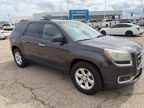 Used 2015 GMC Acadia SLE FWD image 2