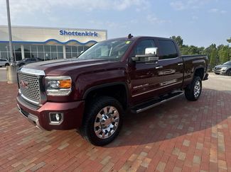 Used 2016 GMC Sierra 2500 Denali w/ Duramax Plus Package AWD/4WD video 1