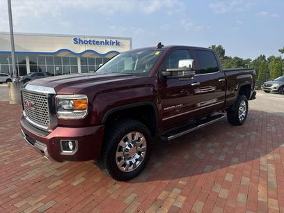 Used 2016 GMC Sierra 2500 Denali w/ Duramax Plus Package