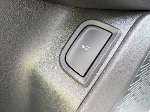 New 2026 Chevrolet Equinox RS w/ Convenience Package III FWD image 32