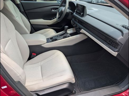 Certified 2024 Honda Accord LX image 17