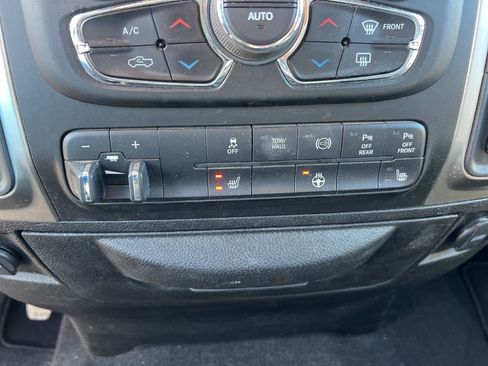 Used 2018 RAM 2500 Big Horn image 17