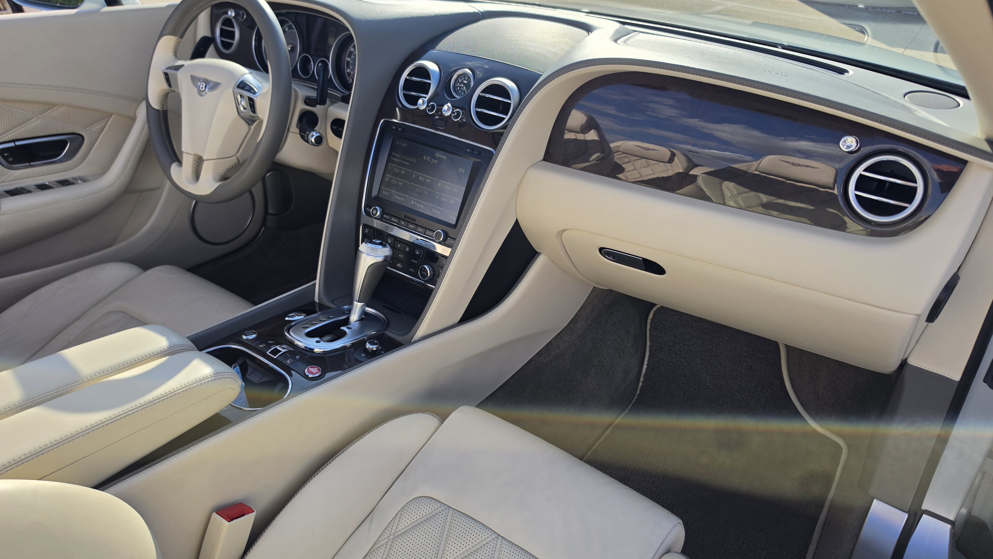 Used 2015 Bentley Continental GT AWD/4WD image 24