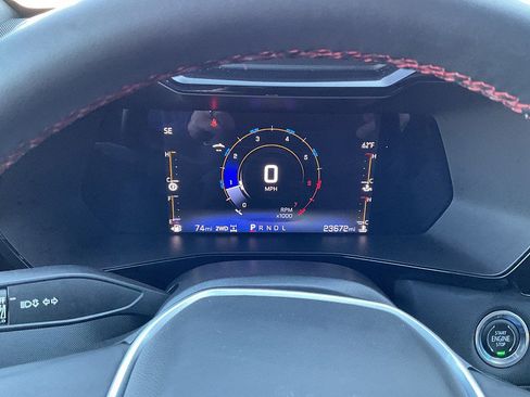 Used 2023 Chevrolet Colorado Z71 w/ Z71 Convenience Package 2 image 18