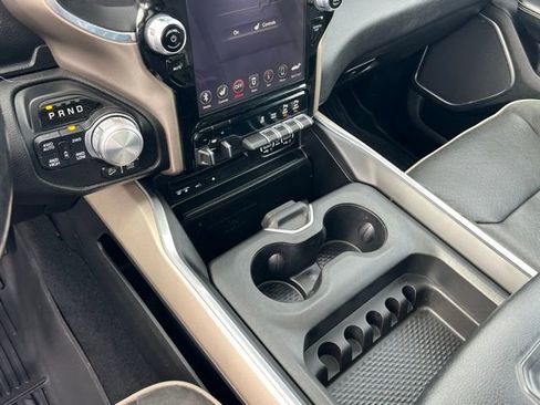 Used 2019 RAM 1500 Laramie image 19