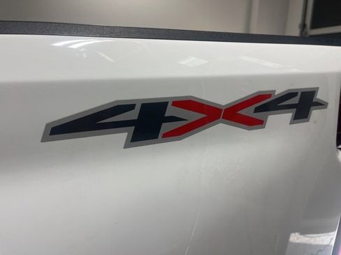 Used 2022 Chevrolet Silverado 2500 Custom w/ Custom Value Package image 31