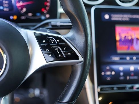 Used 2025 Mercedes-Benz C 300 Sedan image 15