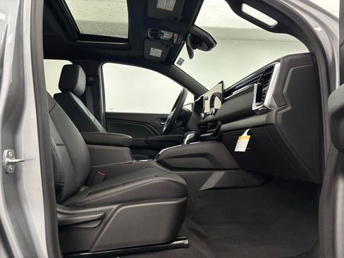 New 2026 GMC Canyon Elevation w/ Convenience Package image 32